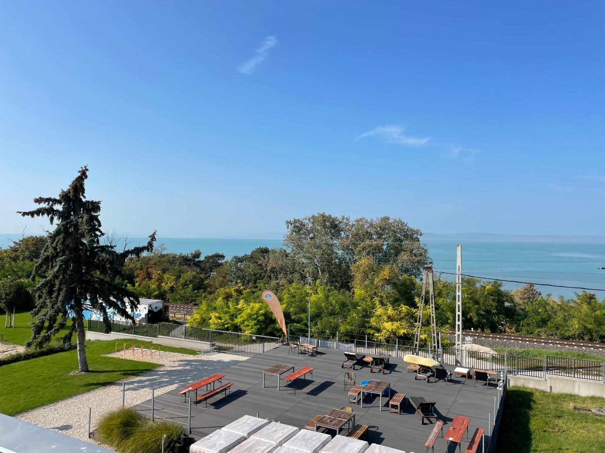 Hedon Brewing Helmut Apartment - 200 Meter To The Beach Balatonvilágos Екстериор снимка